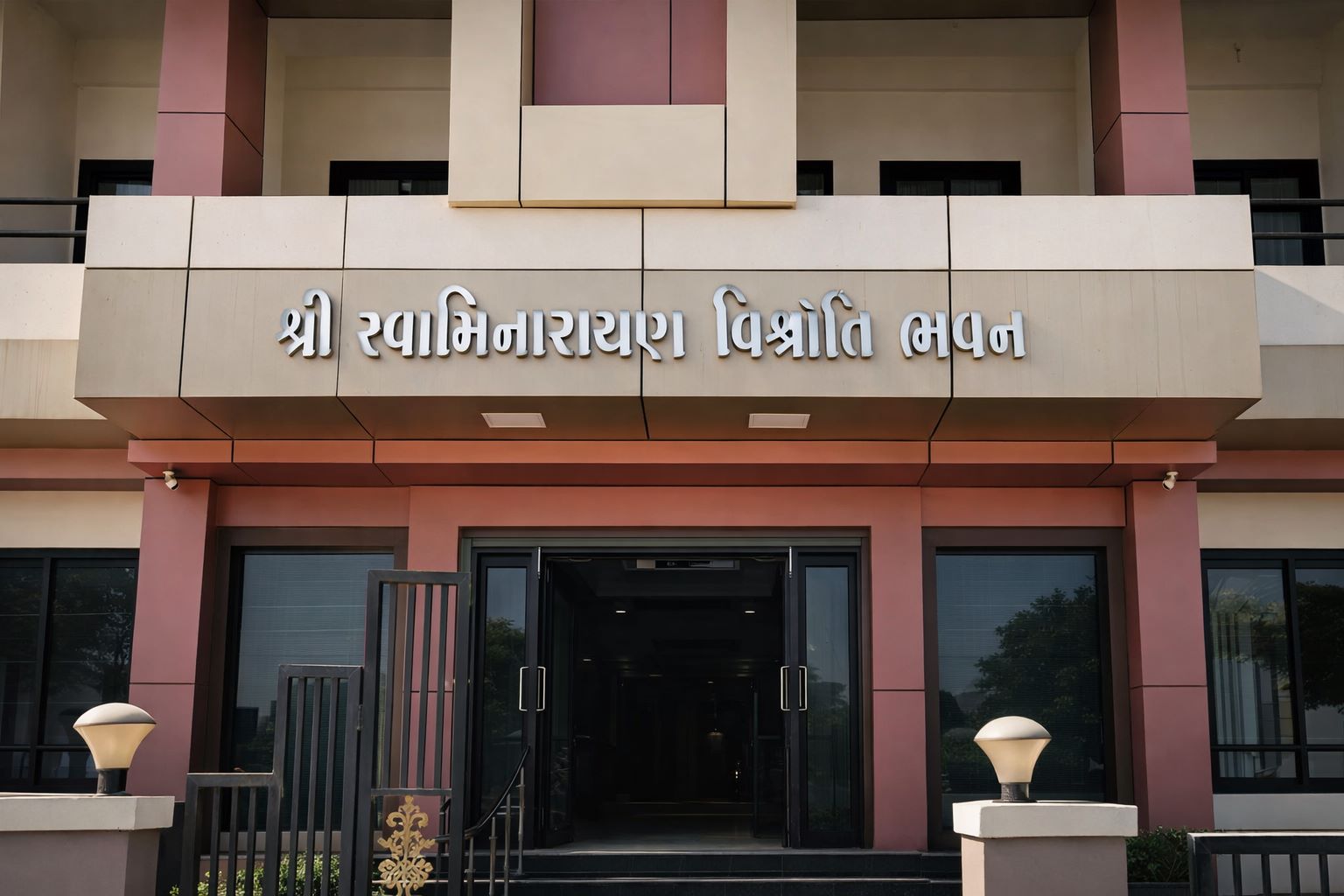 shri-swaminarayan-vishrati-bhavan-bhuj-6